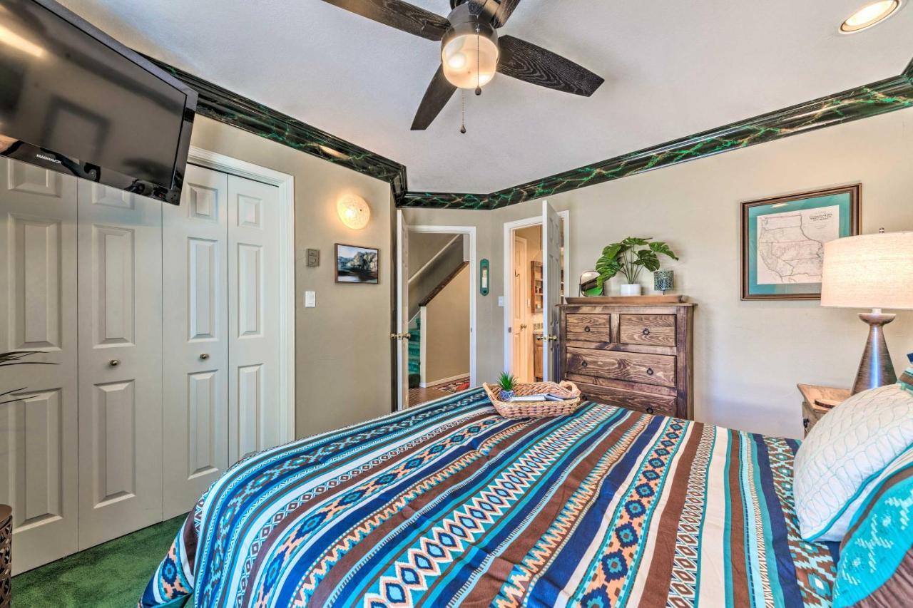 Eclectic Home With Deck 4 Miles To Ski Cloudcroft! Exteriér fotografie